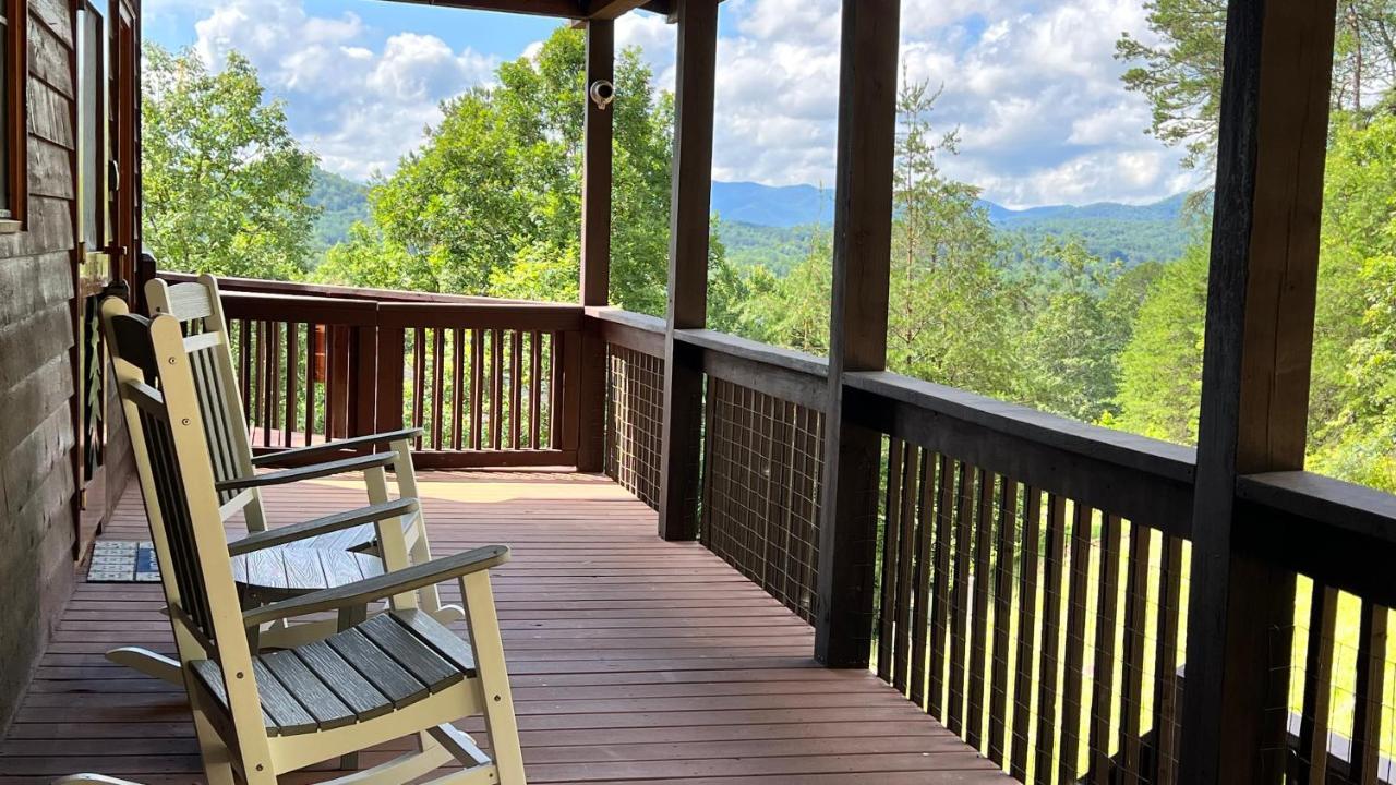 Mistletoe Cabin- Private Cabin W Views, Hottub, Pet Friendly Мерфі Екстер'єр фото