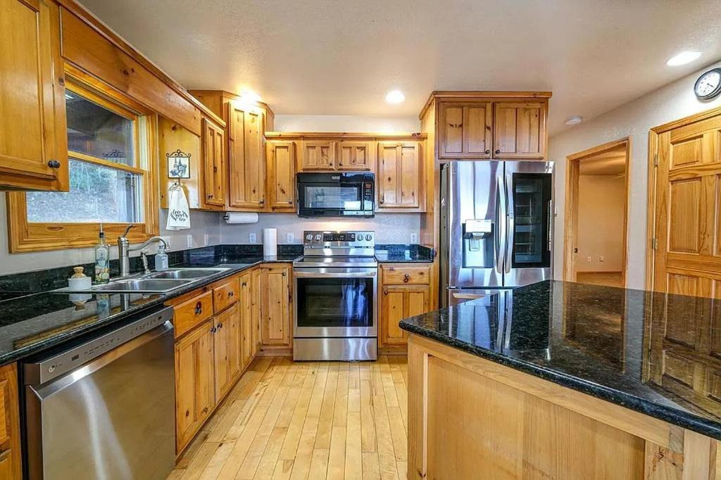 Mistletoe Cabin- Private Cabin W Views, Hottub, Pet Friendly Мерфі Екстер'єр фото
