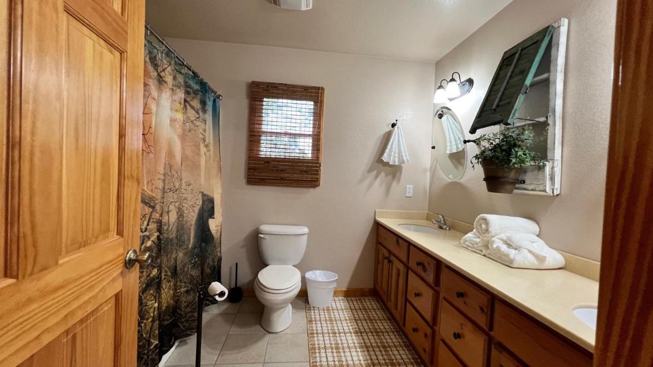 Mistletoe Cabin- Private Cabin W Views, Hottub, Pet Friendly Мерфі Екстер'єр фото