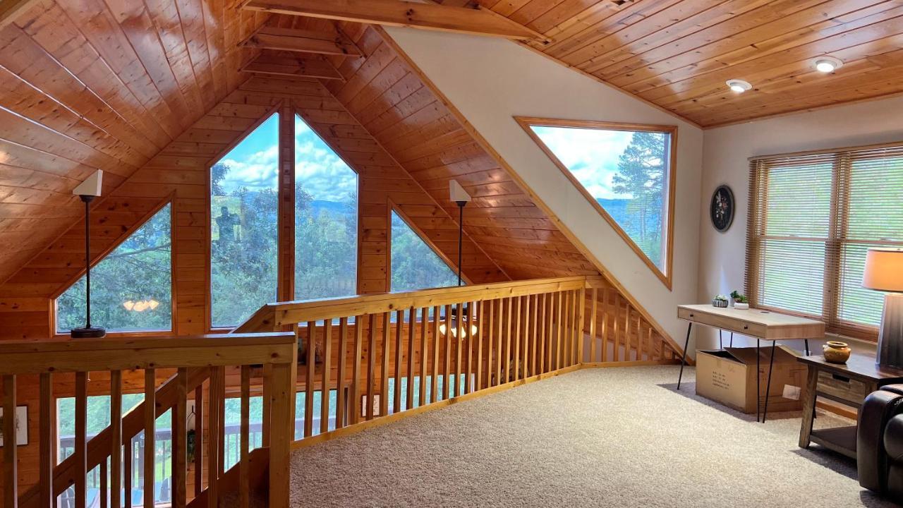 Mistletoe Cabin- Private Cabin W Views, Hottub, Pet Friendly Мерфі Екстер'єр фото