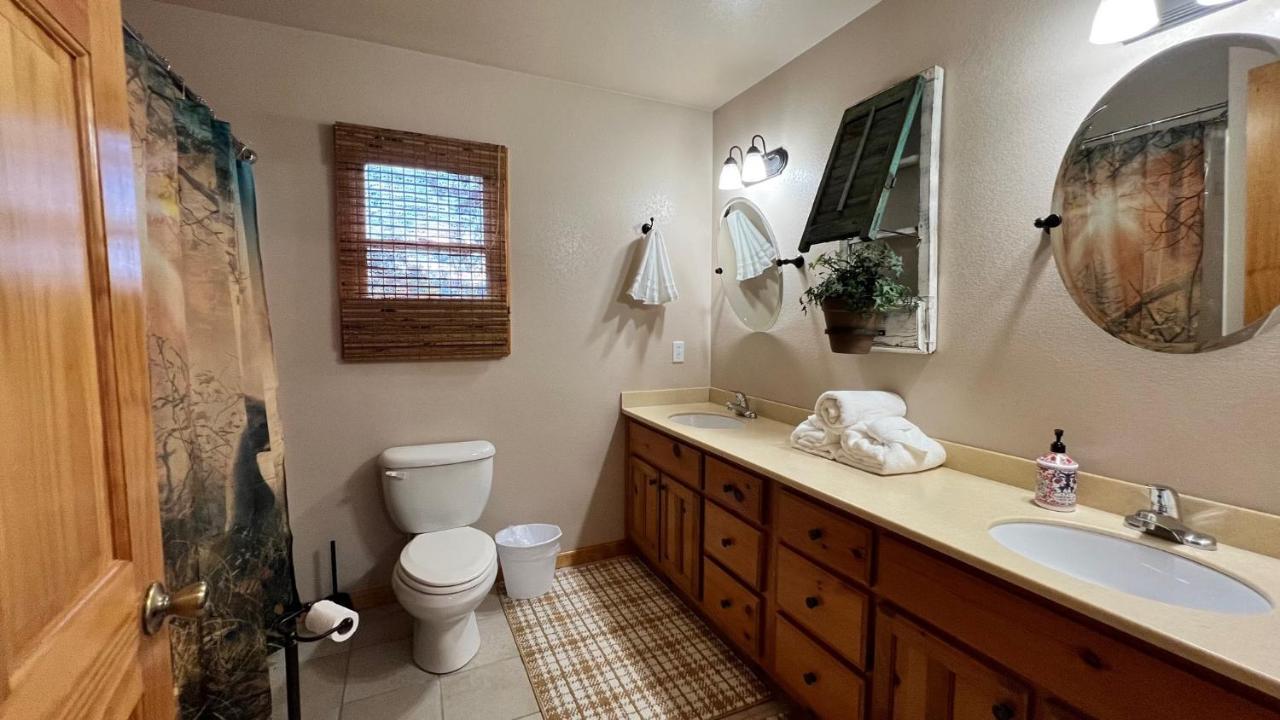 Mistletoe Cabin- Private Cabin W Views, Hottub, Pet Friendly Мерфі Екстер'єр фото