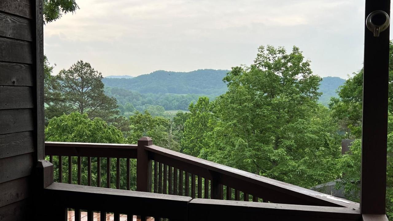 Mistletoe Cabin- Private Cabin W Views, Hottub, Pet Friendly Мерфі Екстер'єр фото